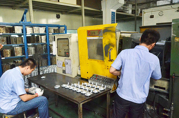 壓鑄公司必讀,壓鑄工藝的實現時的一些問題 壓鑄公司必讀,壓鑄工藝的實現時的一些問題